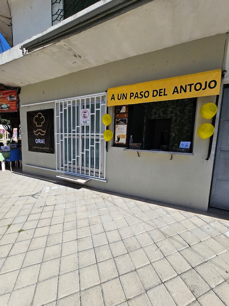 Fachada ORA! Barrio de Santiago